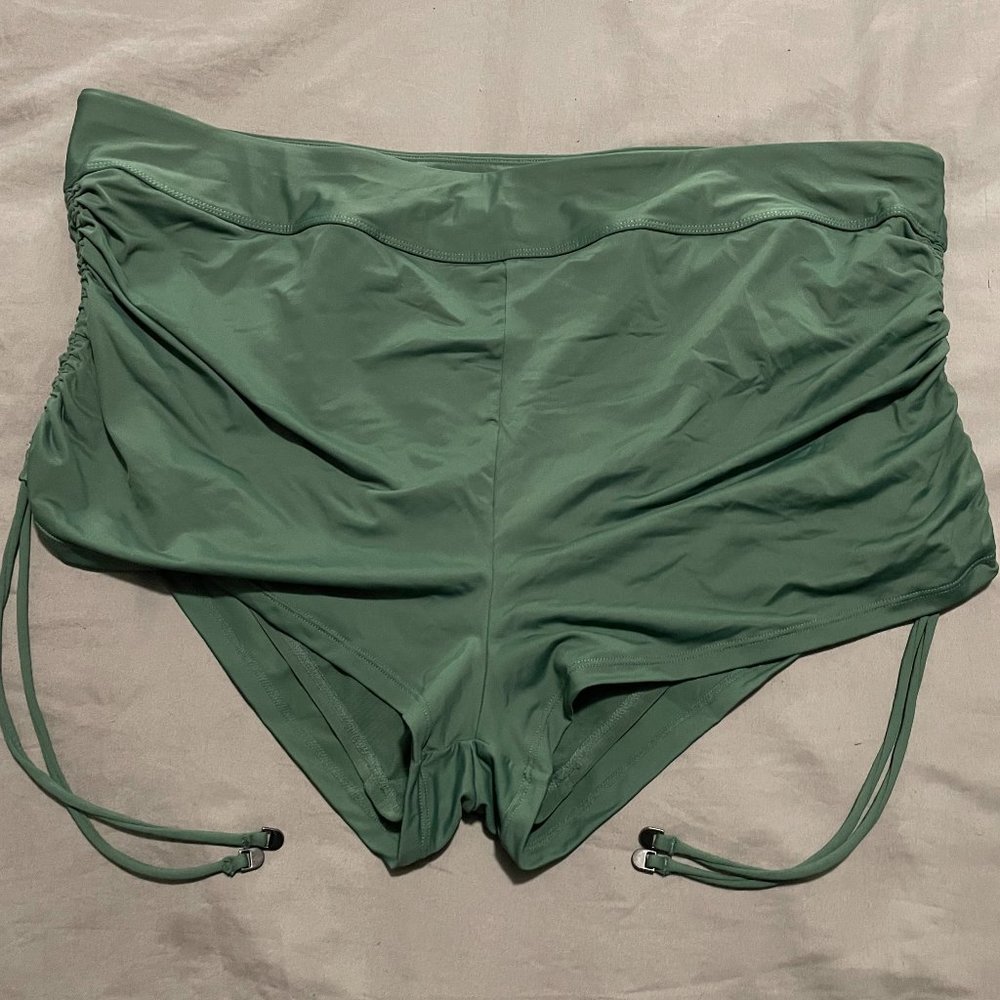 Addition Elle rushed boyshort swim bottoms